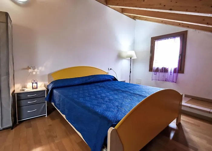 Solmare-54 By Interhome * Rosapineta